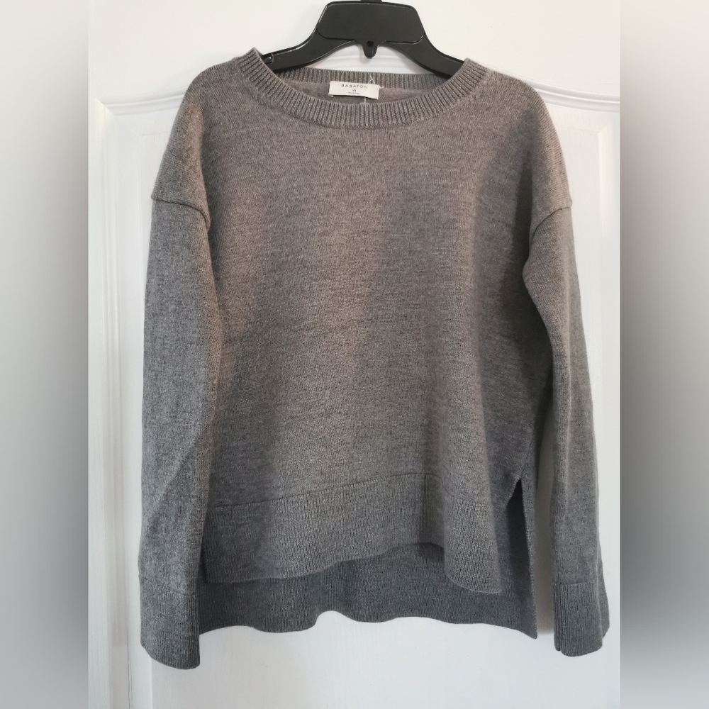 Aritzia Babaton Merino Wool Sweater size XS ptp 19" - Picture 3 of 12